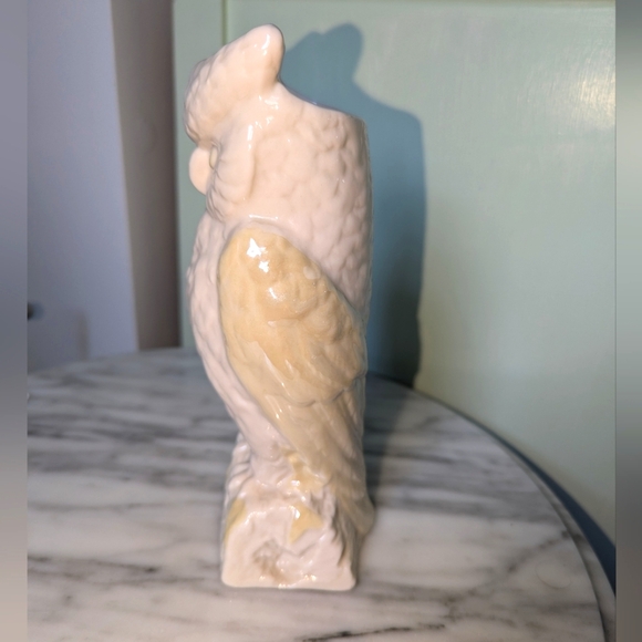 Vintage Belleek Owl Vase made in Ireland - 1960's -80's perfect condition 🦉🇮🇪 - Picture 7 of 11